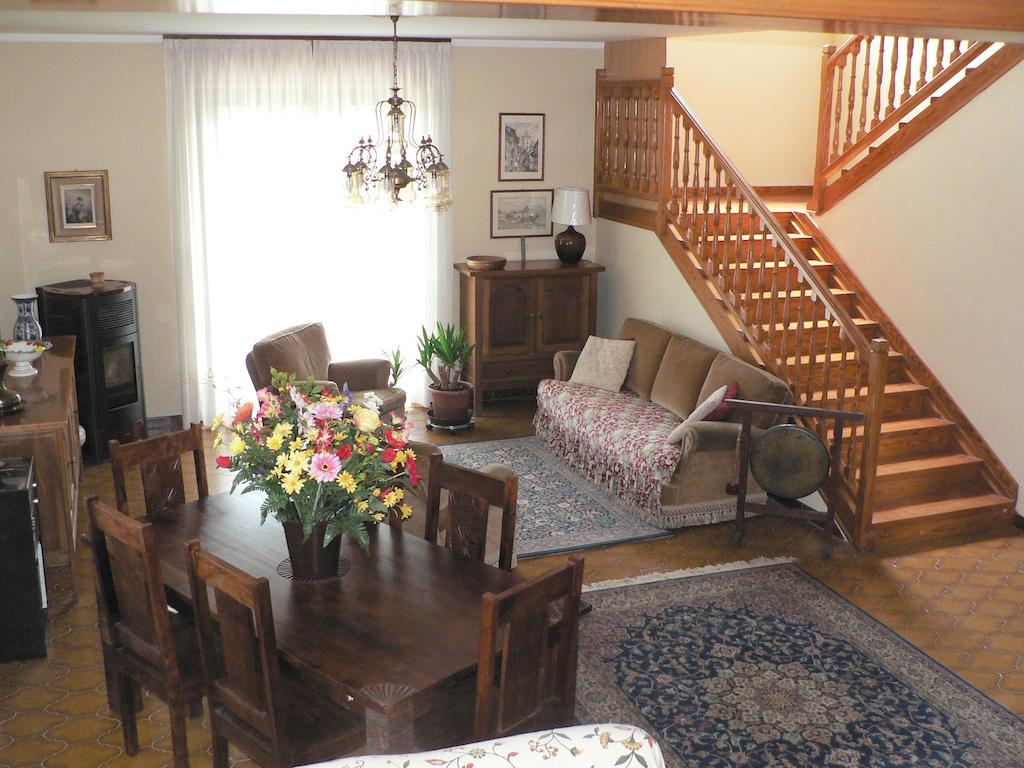 Bed and Breakfast La Via Del Sole Susa Exteriér fotografie